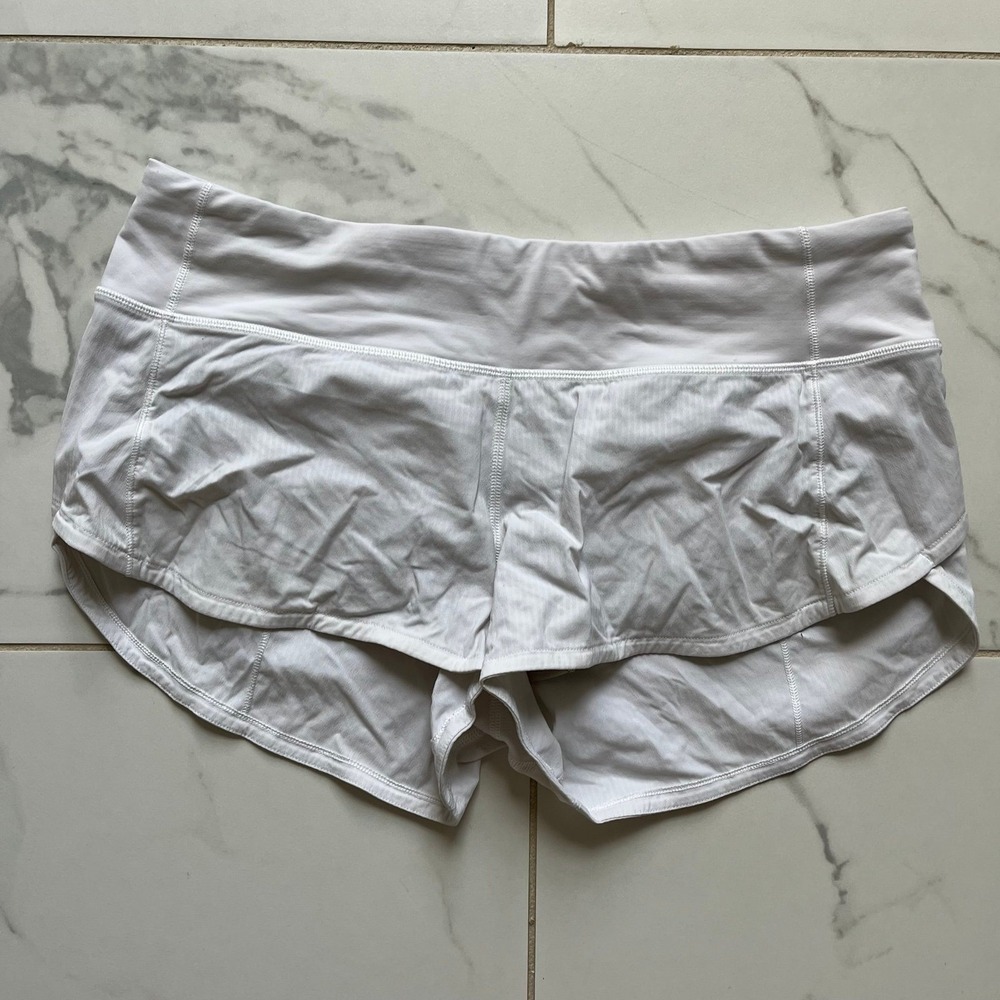 lululemon Speed Up shorts White Color sz 6